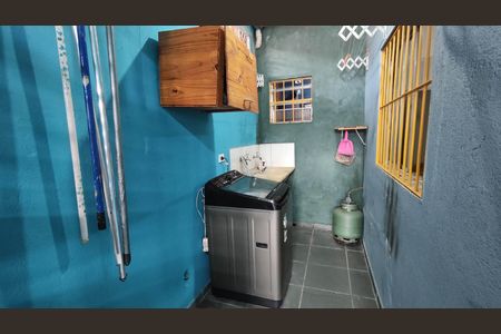 Casa para alugar com 50m², 3 quartos e 1 vagaÁrea de Serviço