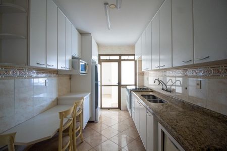 Apartamento para alugar com 151m², 3 quartos e 2 vagasCozinha