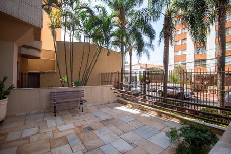 Apartamento para alugar com 151m², 3 quartos e 2 vagasFachada