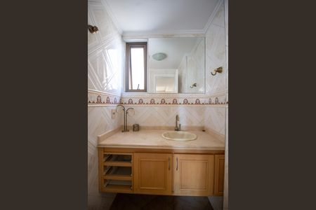 Apartamento para alugar com 151m², 3 quartos e 2 vagasLavabo