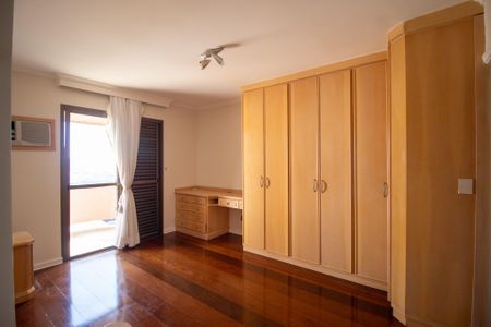 Apartamento para alugar com 151m², 3 quartos e 2 vagasSuite 1