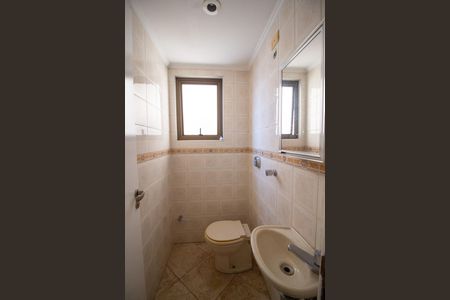 Apartamento para alugar com 151m², 3 quartos e 2 vagasBanheiro de serviço