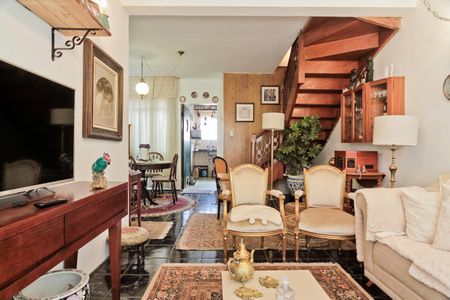 Casa para alugar com 150m², 3 quartos e 2 vagasSala