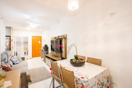 Sala de apartamento à venda com 2 quartos, 51m² em Campestre, Santo André