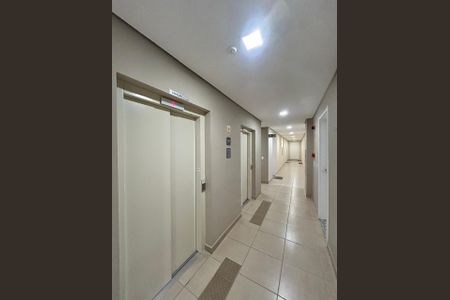 Apartamento para alugar com 38m², 1 quarto e sem vaga Apartamento para alugar com 38m², 1 quarto e sem vagaHall de Elevadores