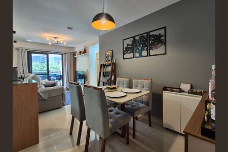 Sala de apartamento para alugar com 2 quartos, 63m² em Recreio dos Bandeirantes, Rio de Janeiro