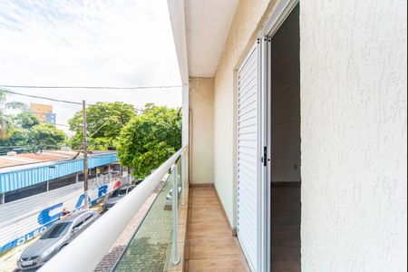 Casa à venda com 200m², 3 quartos e 2 vagas Casa à venda com 200m², 3 quartos e 2 vagasVaranda do Quarto