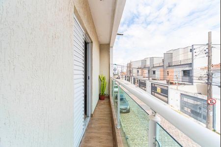 Casa à venda com 200m², 3 quartos e 2 vagas Casa à venda com 200m², 3 quartos e 2 vagasVaranda do Quarto