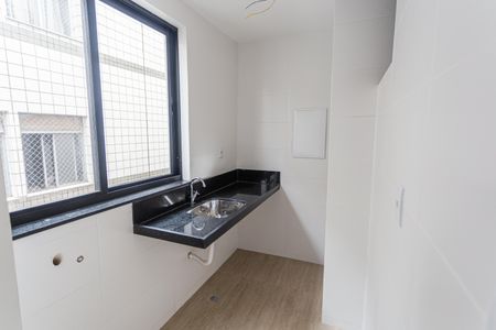 Apartamento à venda com 90m², 3 quartos e 2 vagas Apartamento à venda com 90m², 3 quartos e 2 vagasÁrea de Serviço