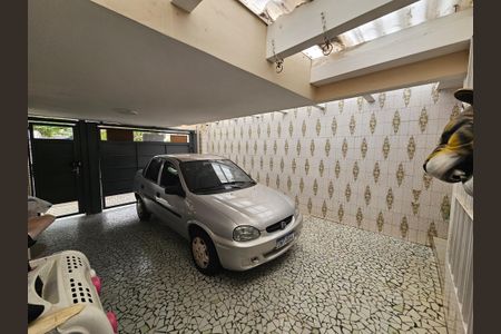 Casa à venda com 238m², 3 quartos e 2 vagas Casa à venda com 238m², 3 quartos e 2 vagasGaragem