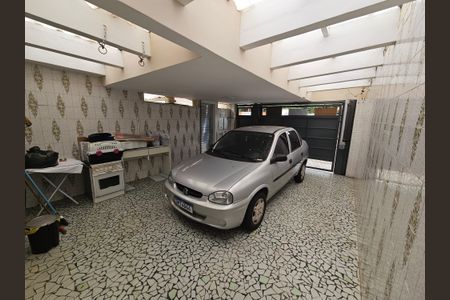 Casa à venda com 238m², 3 quartos e 2 vagas Casa à venda com 238m², 3 quartos e 2 vagasGaragem