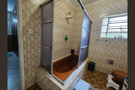 Casa à venda com 238m², 3 quartos e 2 vagas Casa à venda com 238m², 3 quartos e 2 vagasBanheiro da Suíte