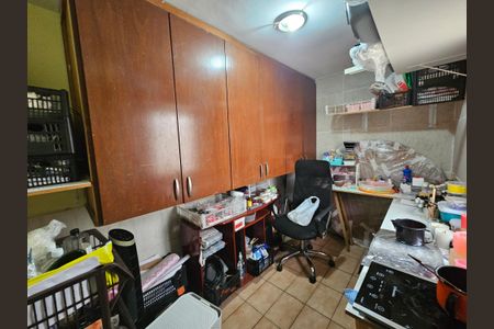 Casa à venda com 238m², 3 quartos e 2 vagas Casa à venda com 238m², 3 quartos e 2 vagasQuarto de Serviço