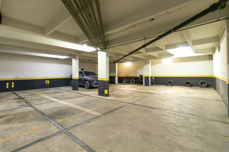 Garagem de apartamento para alugar com 1 quarto, 57m² em Vila Romana, São Paulo