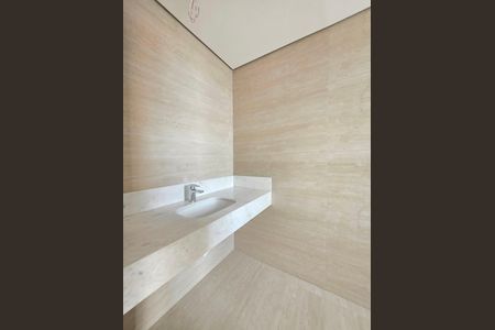 Apartamento à venda com 240m², 3 quartos e 3 vagasBanheiro Suíte 2