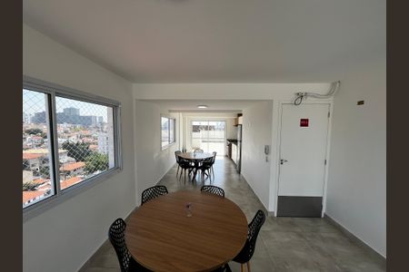 Apartamento para alugar com 44m², 2 quartos e 1 vaga Apartamento para alugar com 44m², 2 quartos e 1 vagaÁrea comum - Salão de festas
