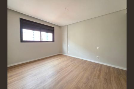 Apartamento à venda com 138m², 3 quartos e 3 vagas Apartamento à venda com 138m², 3 quartos e 3 vagasSuíte 3