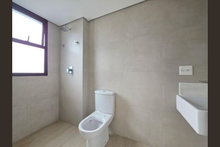 Apartamento à venda com 138m², 3 quartos e 3 vagas Apartamento à venda com 138m², 3 quartos e 3 vagasBanheiro da Suíte 2