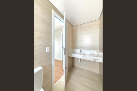 Apartamento à venda com 266m², 3 quartos e 3 vagasBanheiro da Suíte 3