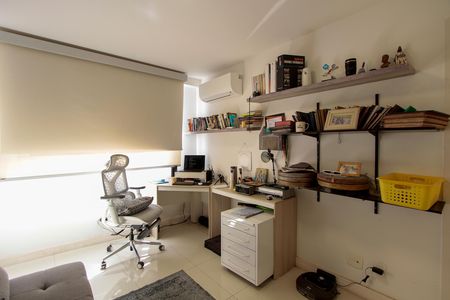 Apartamento à venda com 120m², 3 quartos e 2 vagas Apartamento à venda com 120m², 3 quartos e 2 vagasQuarto 1