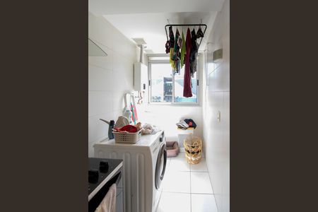 Apartamento à venda com 120m², 3 quartos e 2 vagas Apartamento à venda com 120m², 3 quartos e 2 vagasÁrea de Serviço