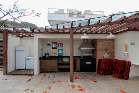Apartamento à venda com 120m², 3 quartos e 2 vagas Apartamento à venda com 120m², 3 quartos e 2 vagasÁrea comum - Churrasqueira