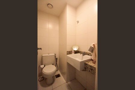 Apartamento à venda com 120m², 3 quartos e 2 vagas Apartamento à venda com 120m², 3 quartos e 2 vagasLavabo
