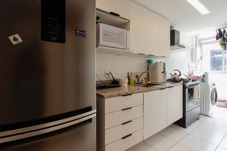 Apartamento à venda com 120m², 3 quartos e 2 vagas Apartamento à venda com 120m², 3 quartos e 2 vagasCozinha