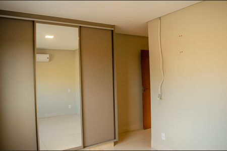 Casa de Condomínio para alugar com 3 quartos, 200m² em Jardim Novo Mundo, Goiânia