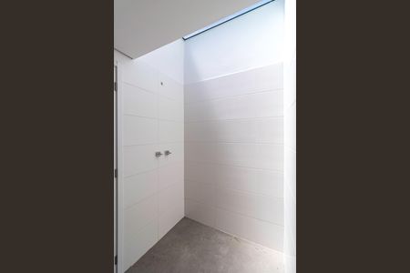 Casa de condomínio à venda com 350m², 4 quartos e 3 vagas Casa de condomínio à venda com 350m², 4 quartos e 3 vagasBanheiro Suíte 4