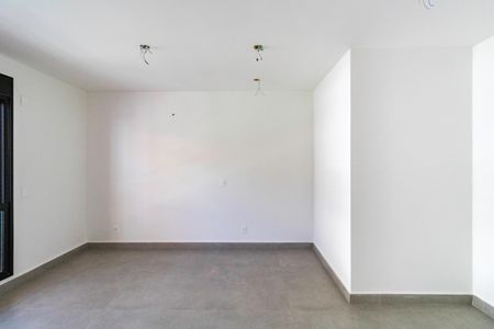 Casa de condomínio à venda com 350m², 4 quartos e 3 vagas Casa de condomínio à venda com 350m², 4 quartos e 3 vagasSuíte 3