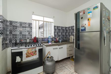 Casa para alugar com 80m², 2 quartos e 5 vagas Casa para alugar com 80m², 2 quartos e 5 vagasCozinha