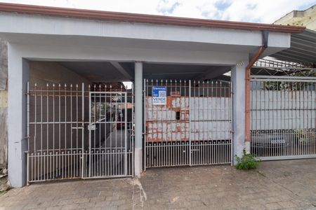 Casa para alugar com 80m², 2 quartos e 5 vagas Casa para alugar com 80m², 2 quartos e 5 vagasFachada