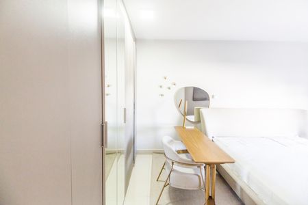 Apartamento para alugar com 196m², 3 quartos e 3 vagas Apartamento para alugar com 196m², 3 quartos e 3 vagasSuíte 1