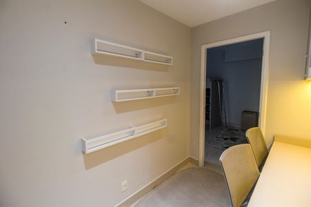 Escritório de apartamento para alugar com 3 quartos, 196m² em Empresarial 18 do Forte, Barueri