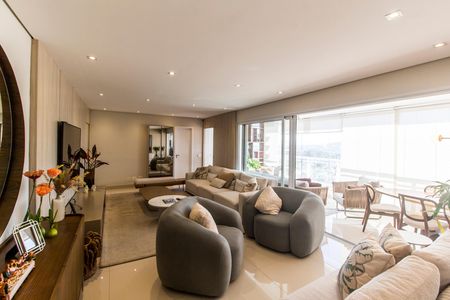 Apartamento para alugar com 196m², 3 quartos e 3 vagas Apartamento para alugar com 196m², 3 quartos e 3 vagasSala