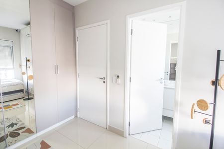 Apartamento para alugar com 196m², 3 quartos e 3 vagas Apartamento para alugar com 196m², 3 quartos e 3 vagasSuíte 2