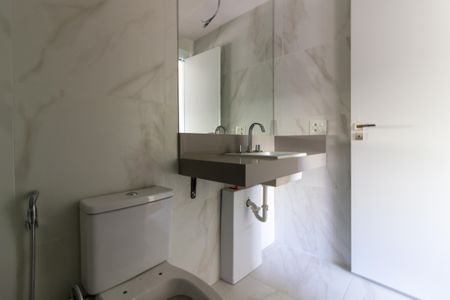 Apartamento à venda com 146m², 3 quartos e 2 vagasBanheiro da Suíte 1