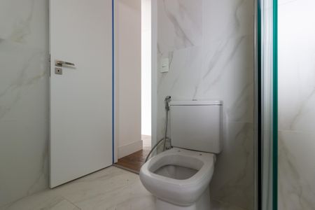 Apartamento à venda com 146m², 3 quartos e 2 vagasBanheiro da Suíte 2