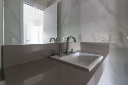 Apartamento à venda com 146m², 3 quartos e 2 vagasBanheiro da Suíte 1