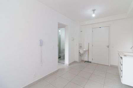 Sala - Cozinha de apartamento para alugar com 2 quartos, 32m² em Jardim Celeste, São Paulo
