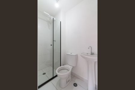 Banheiro de apartamento para alugar com 2 quartos, 32m² em Jardim Celeste, São Paulo