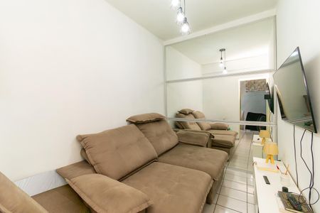Sala de casa para alugar com 1 quarto, 40m² em Parque Colonial, São Paulo