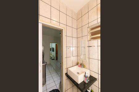 Banheiro de casa para alugar com 1 quarto, 40m² em Parque Colonial, São Paulo