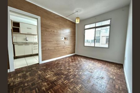 Apartamento para alugar com 90m², 3 quartos e 1 vaga Apartamento para alugar com 90m², 3 quartos e 1 vagaSala