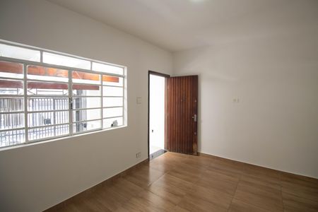 Sala de casa para alugar com 2 quartos, 140m² em Vila Constança, São Paulo