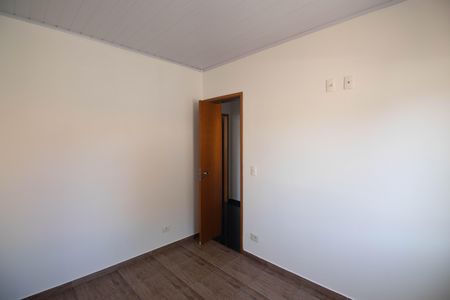 Quarto 2 de casa para alugar com 2 quartos, 140m² em Vila Constança, São Paulo