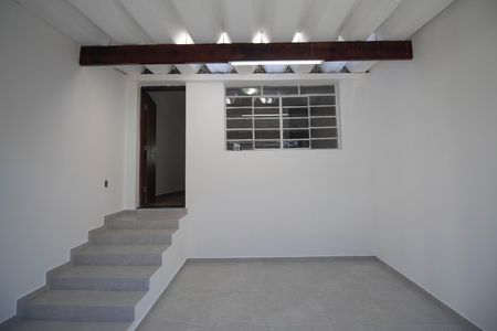 Garagem de casa para alugar com 2 quartos, 140m² em Vila Constança, São Paulo