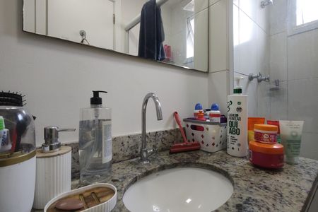 Casa de condomínio à venda com 165m², 5 quartos e 2 vagasBanheiro da Suíte