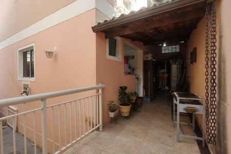 Casa de condomínio à venda com 165m², 5 quartos e 2 vagasÁrea comum